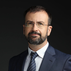 Dr. sc. Siniša Krajnović